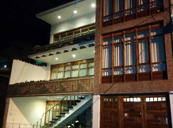 Omi Lucinda * Cusco